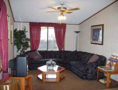 Budgetel Inn & Suites Columbus Esterno foto