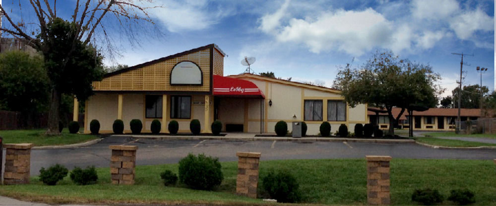 Budgetel Inn & Suites Columbus Esterno foto